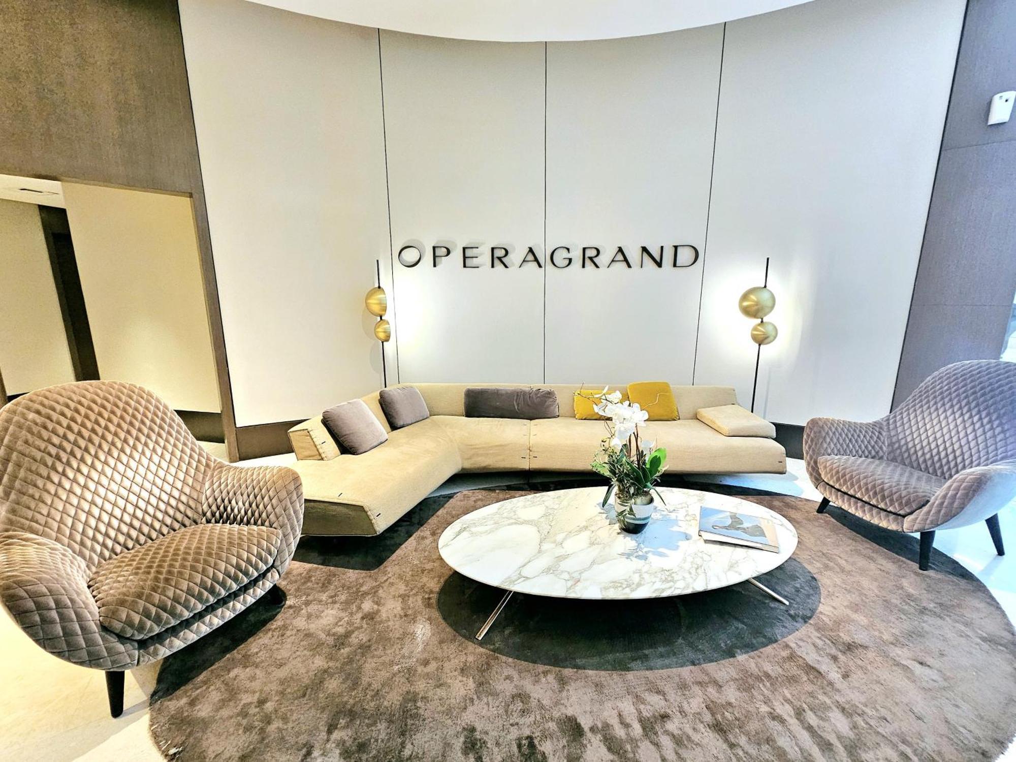 Sunrise Homes - Lavish 2 Bedrooms With Fountain View!
