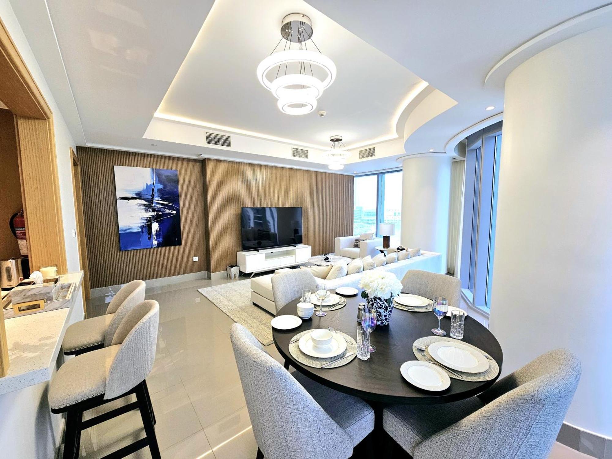 Sunrise Homes - Lavish 2 Bedrooms With Fountain View! * Dubai