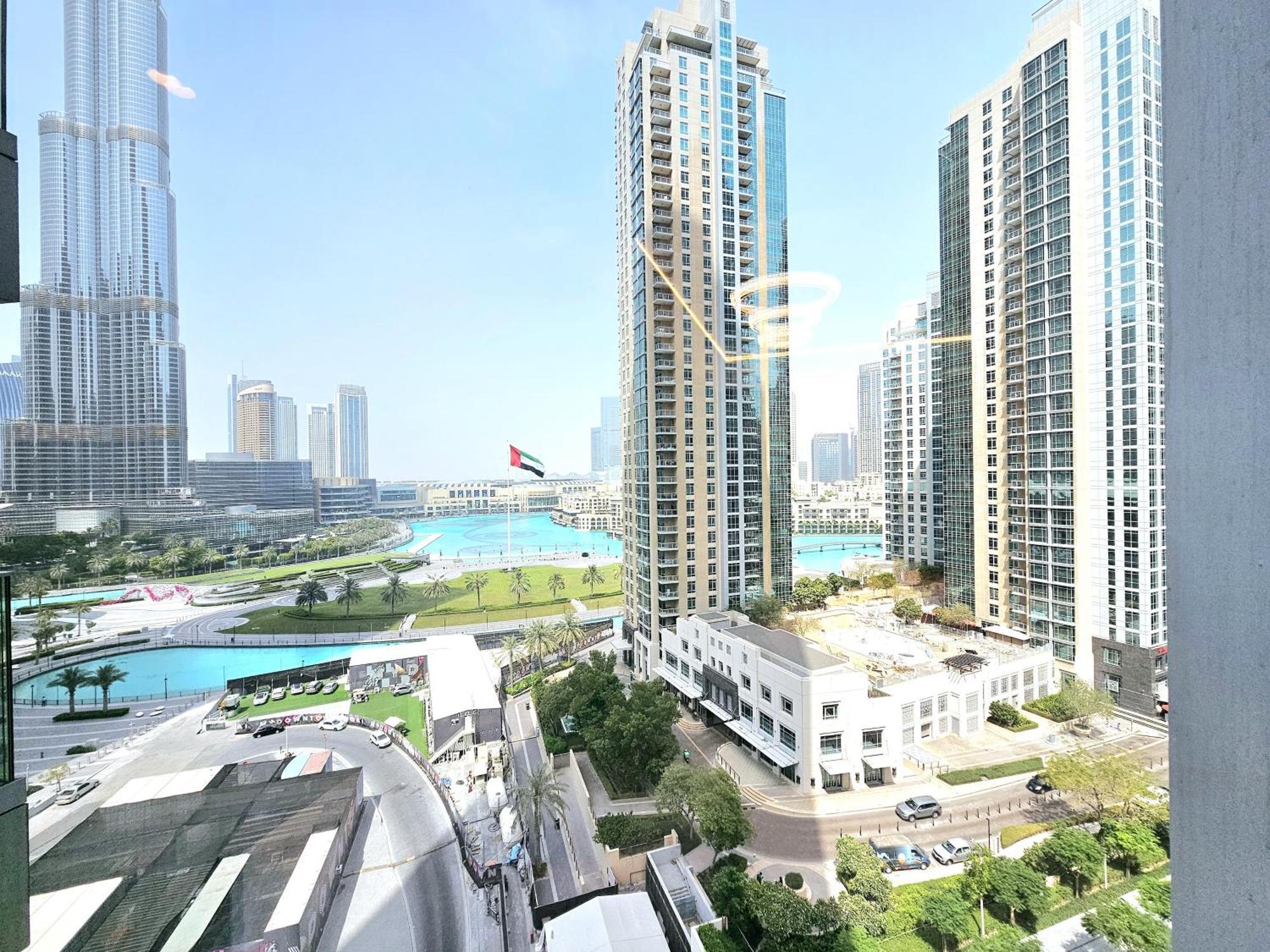 Sunrise Homes - Lavish 2 Bedrooms With Fountain View! *