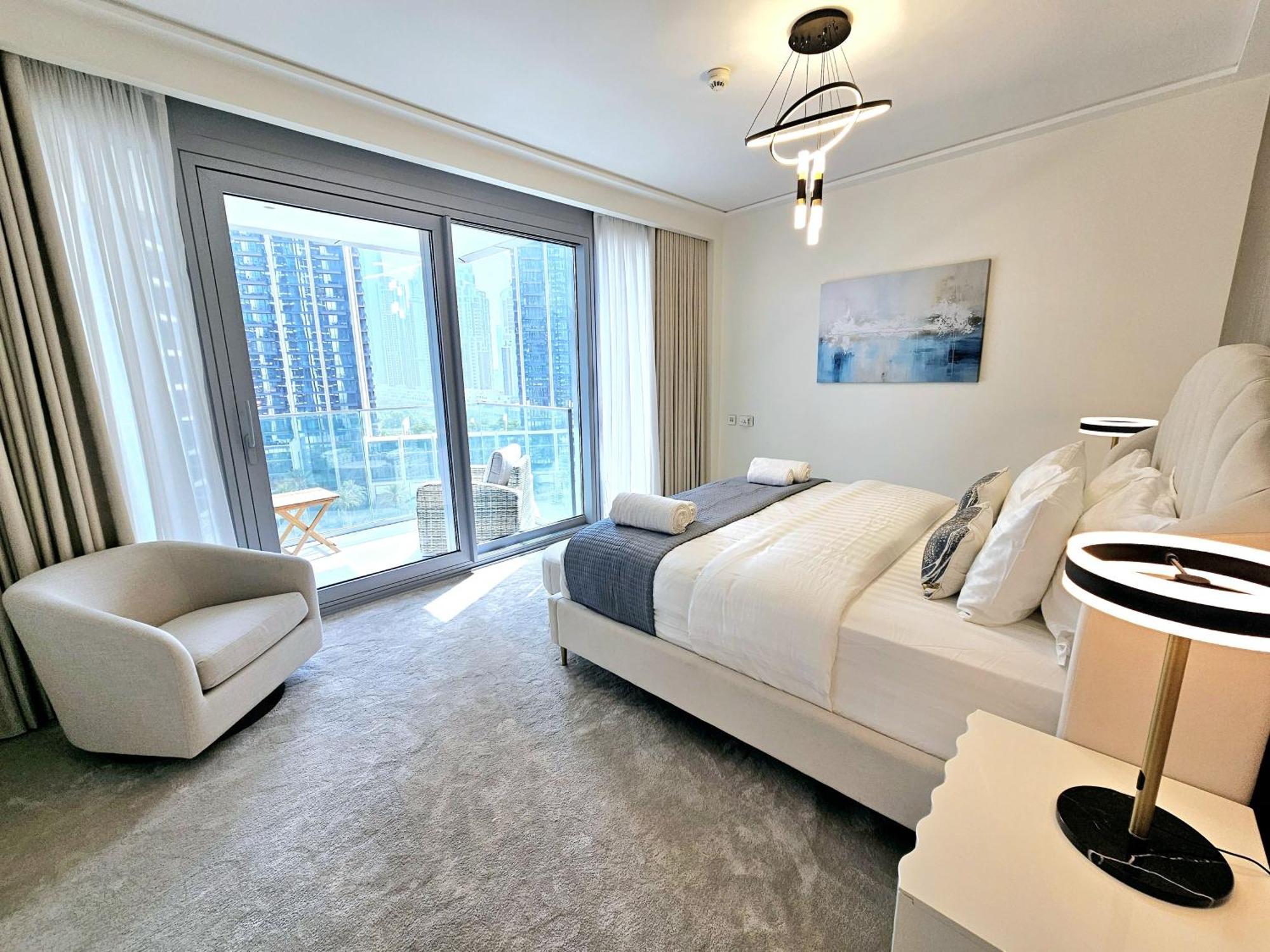 Sunrise Homes - Lavish 2 Bedrooms With Fountain View! Apartment Dubai